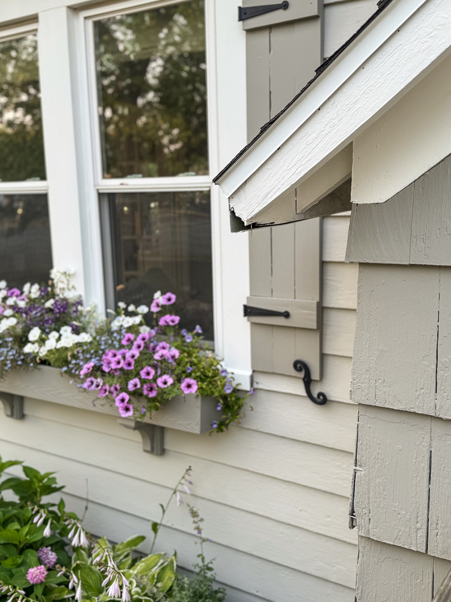 Exterior da casa em estilo cottage