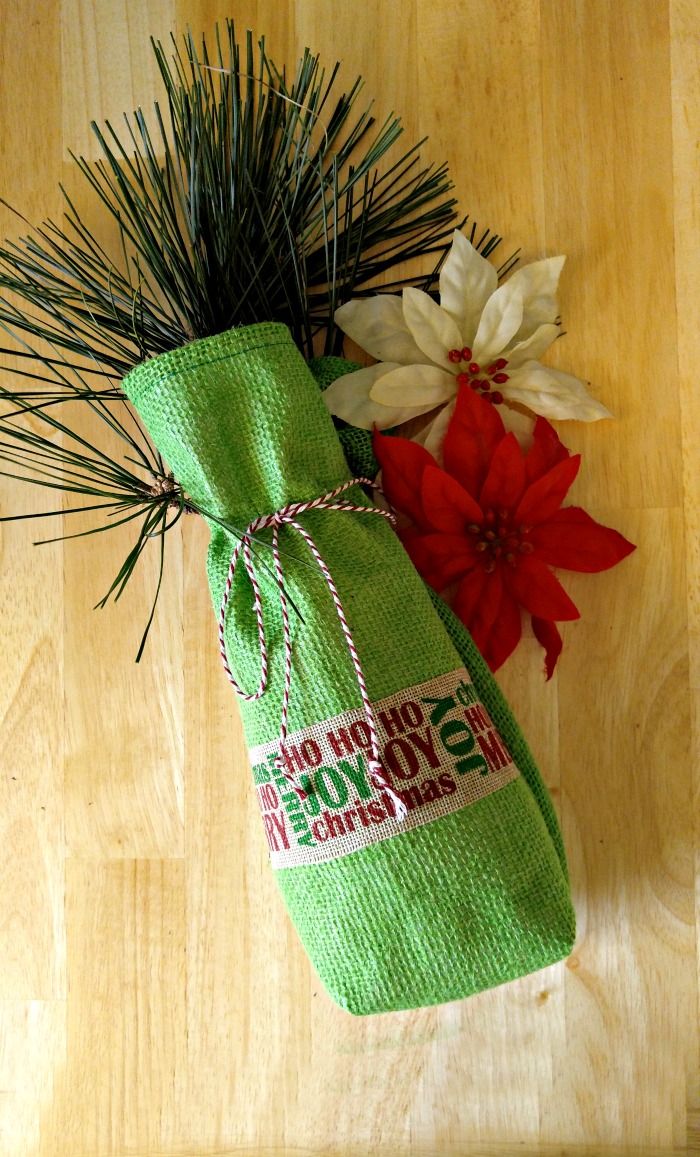 saco de garrafa de vinho em burlap DIY